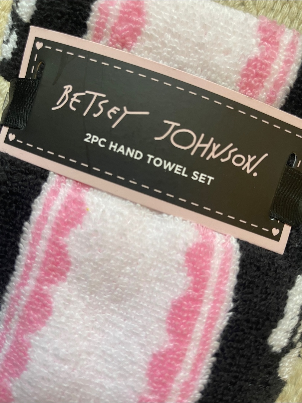 Set of 2 Rose Print Hand Towels by Betsey Johnson - Picture 5 of 7